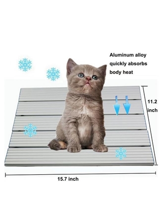 Cama con almohadilla de hielo antideslizante para perros y gatos