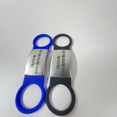 Perros Slide de silicona en etiqueta de perro Etiqueta de identificación de mascota de acero inoxidable en blanco con logotipo láser personalizado