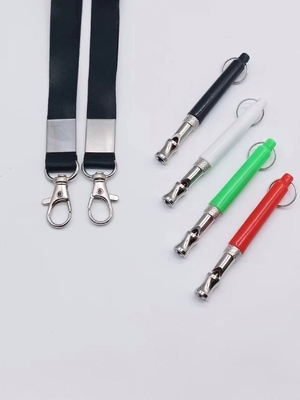 8cm*0.8cm Tamaño pequeño Perro silbato de mascotas Material de PC de metal para una comunicación efectiva