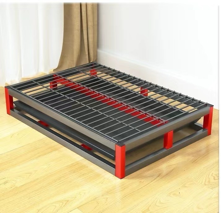 Cuadro de acero de alambre de hierro de tubo cuadrado para orinas de perros Diseño a prueba de salpicaduras y pasos